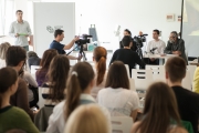 [2014-04-02] Konferencija za novinare PROSEFEST 2014 i dodela kniga ucenicima5
